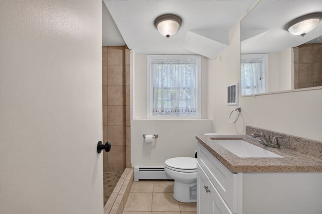 7 Madeline Rd, Tewksbury, MA 01876
