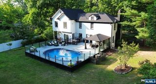 205 Davis Avenue, Hackensack, NJ 07601