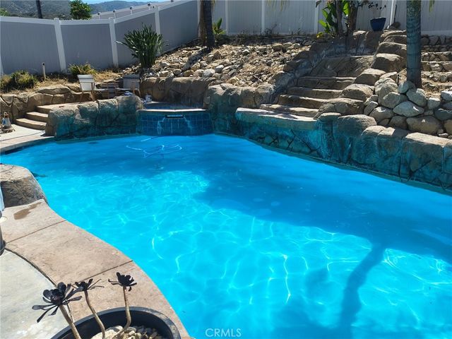 27255 Echo Canyon Court, Corona, CA 92883