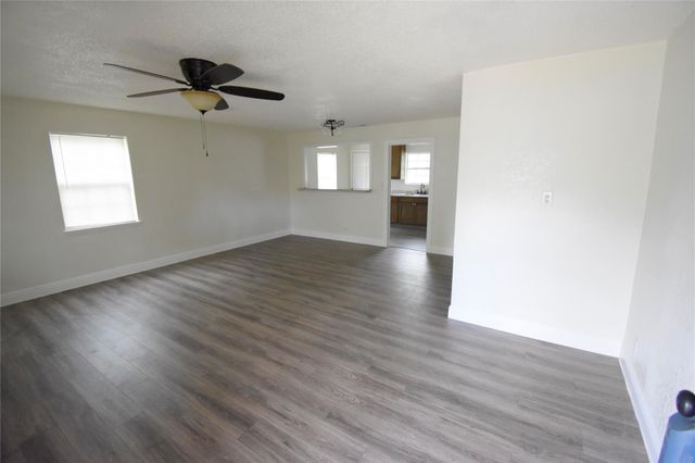 6229 Clover Ridge Street, Houston, TX 77087