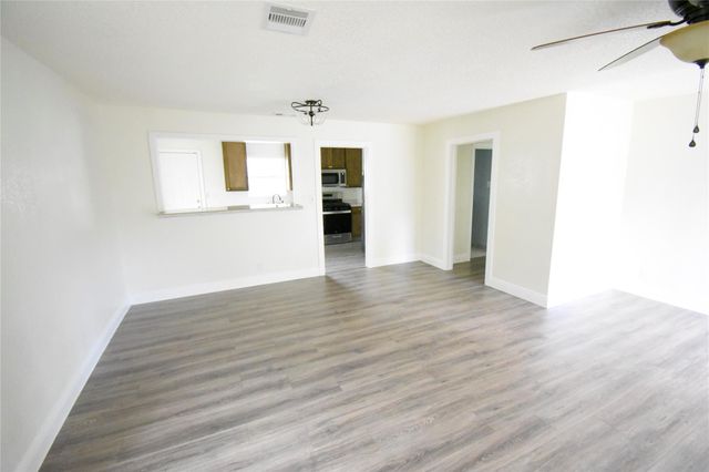 6229 Clover Ridge Street, Houston, TX 77087