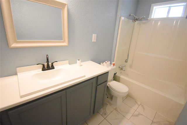 6229 Clover Ridge Street, Houston, TX 77087
