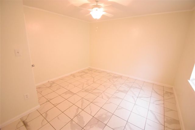 6229 Clover Ridge Street, Houston, TX 77087