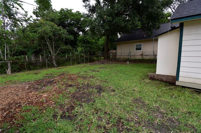 6229 Clover Ridge Street, Houston, TX 77087