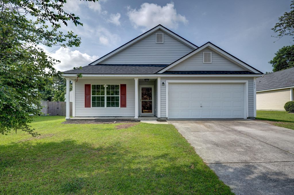 1017 Golden Aspen Drive, Moncks Corner, SC 29461