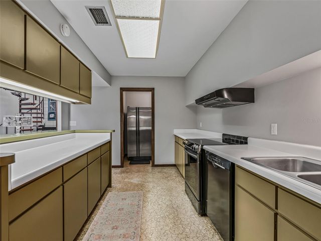 2510 NW 30TH TERRACE, Gainesville, FL 32605