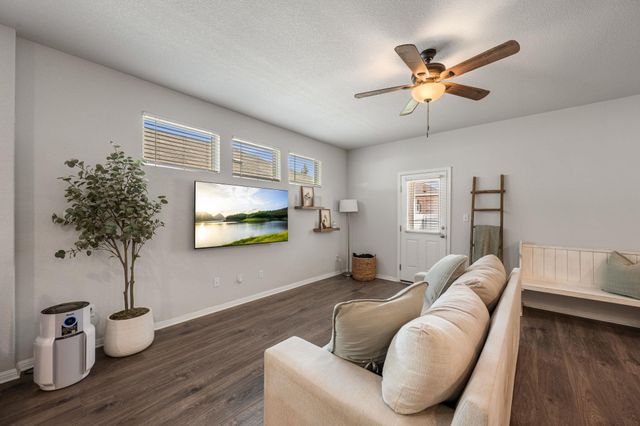 117 Glocken LN, Kyle, TX 78640