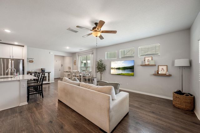 117 Glocken LN, Kyle, TX 78640