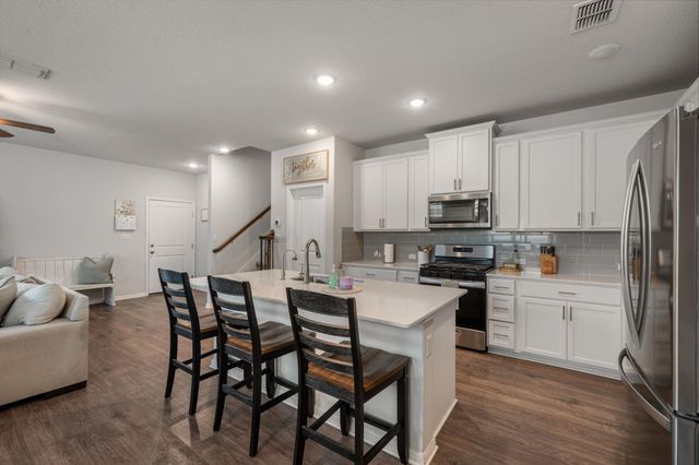117 Glocken LN, Kyle, TX 78640