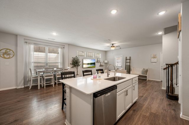 117 Glocken LN, Kyle, TX 78640