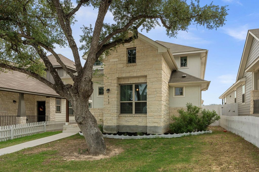 117 Glocken LN, Kyle, TX 78640