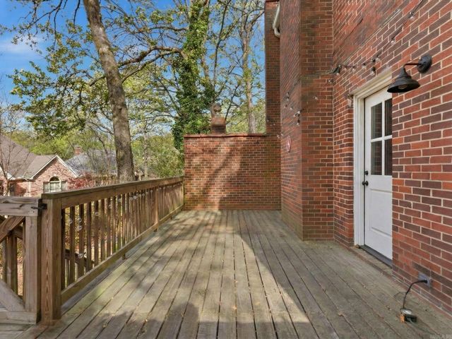 507 Cambridge Place Drive, Little Rock, AR 72227