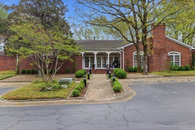 507 Cambridge Place Drive, Little Rock, AR 72227
