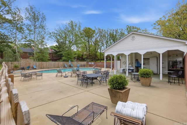 507 Cambridge Place Drive, Little Rock, AR 72227