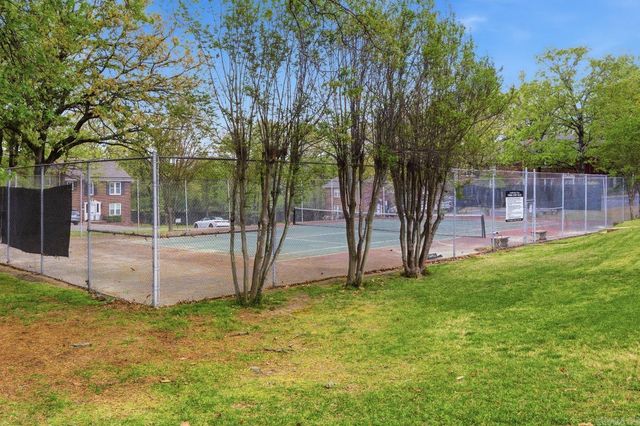 507 Cambridge Place Drive, Little Rock, AR 72227