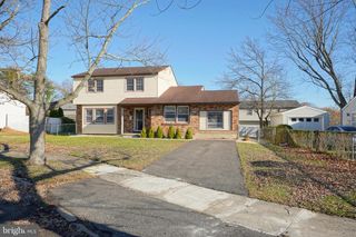 523 CARVER CT, Lawnside, NJ 08045