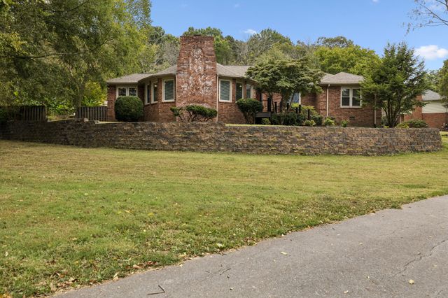 4451 Chandler Rd, Hermitage, TN 37076