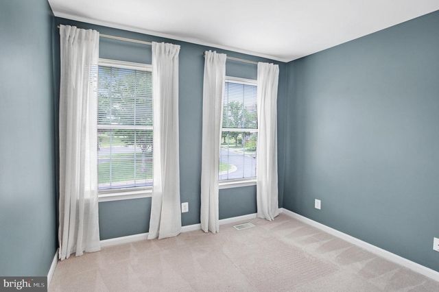 11823 LIMOUX PL, Woodbridge, VA 22192