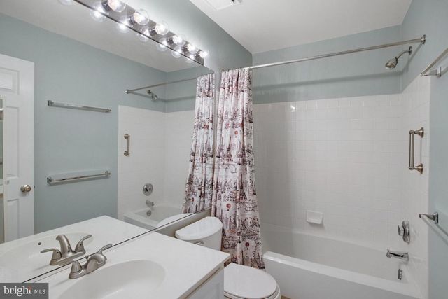 11823 LIMOUX PL, Woodbridge, VA 22192
