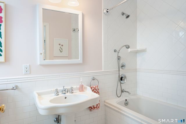 113 Brushy Ridge Road, New Canaan, CT 06840