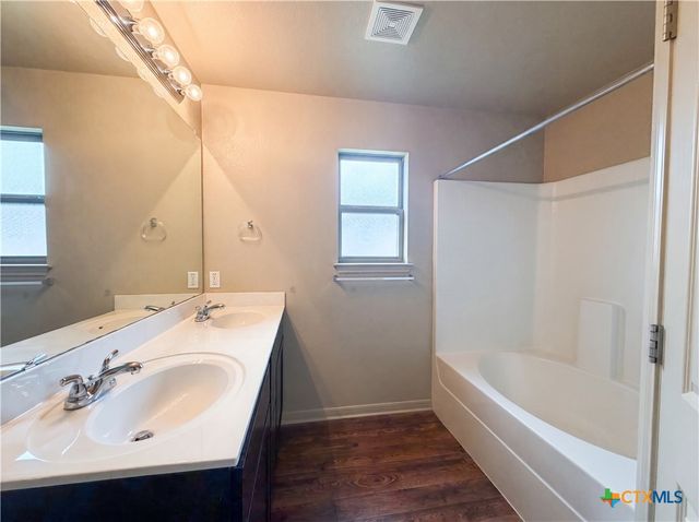 1023 Roanoke Drive, Temple, TX 76504