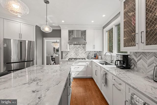 5120 WARREN PL NW, Washington, DC 20016