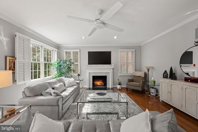 5120 WARREN PL NW, Washington, DC 20016