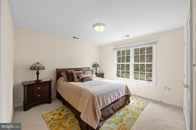 5120 WARREN PL NW, Washington, DC 20016