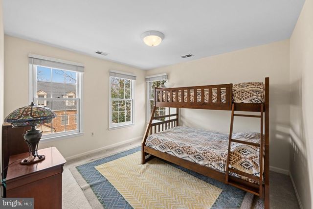 5120 WARREN PL NW, Washington, DC 20016