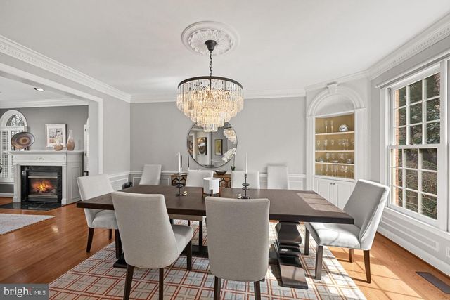 5120 WARREN PL NW, Washington, DC 20016