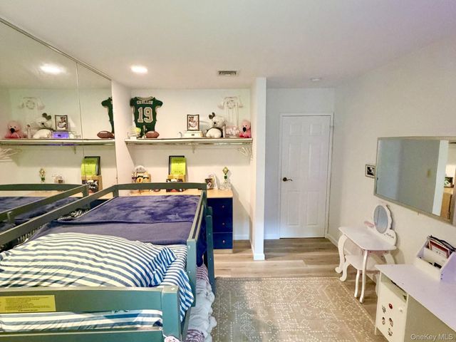 348 Clubhouse Court 348, Coram, NY 11727