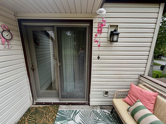 348 Clubhouse Court 348, Coram, NY 11727