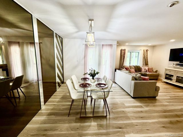 348 Clubhouse Court 348, Coram, NY 11727