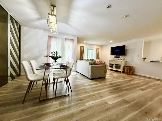 348 Clubhouse Court 348, Coram, NY 11727