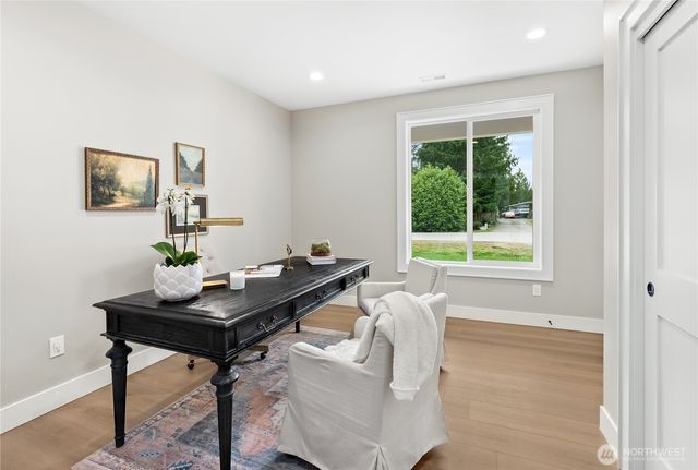 22917 102ND Avenue SE, Woodinville, WA 98077