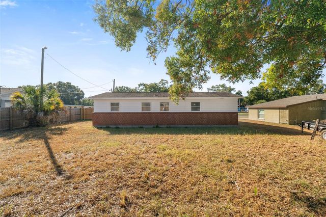 8310 CROTON AVENUE, Tampa, FL 33619