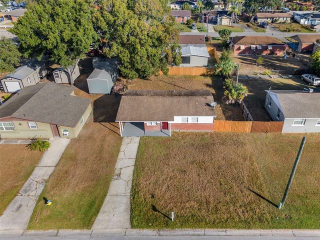 8310 CROTON AVENUE, Tampa, FL 33619