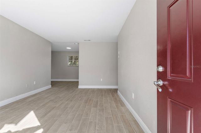 8310 CROTON AVENUE, Tampa, FL 33619