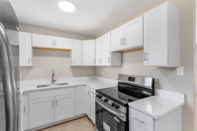 8310 CROTON AVENUE, Tampa, FL 33619