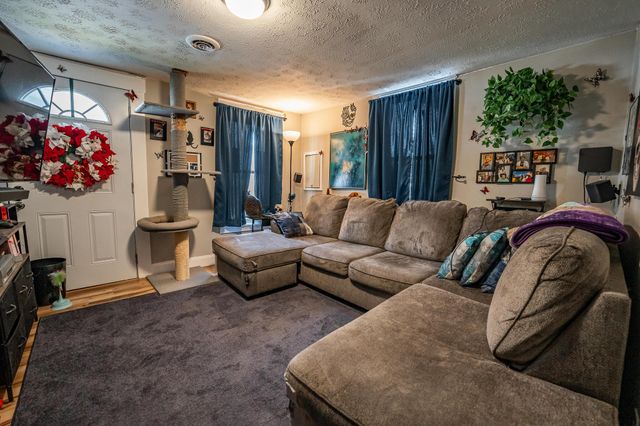 351 Barnes Avenue, Circleville, OH 43113