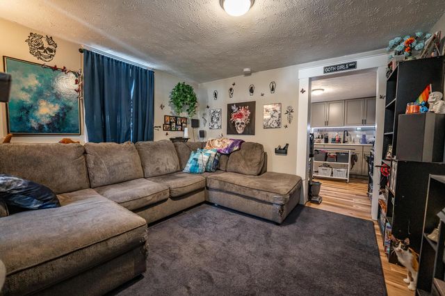 351 Barnes Avenue, Circleville, OH 43113