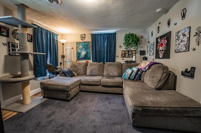 351 Barnes Avenue, Circleville, OH 43113