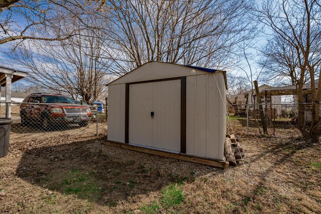 351 Barnes Avenue, Circleville, OH 43113