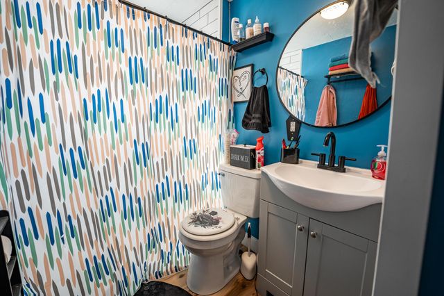 351 Barnes Avenue, Circleville, OH 43113