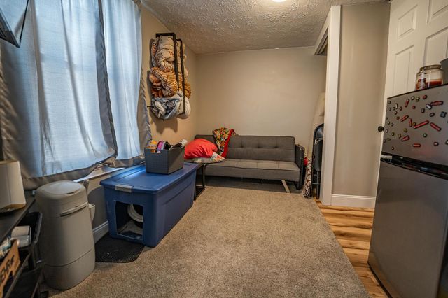 351 Barnes Avenue, Circleville, OH 43113