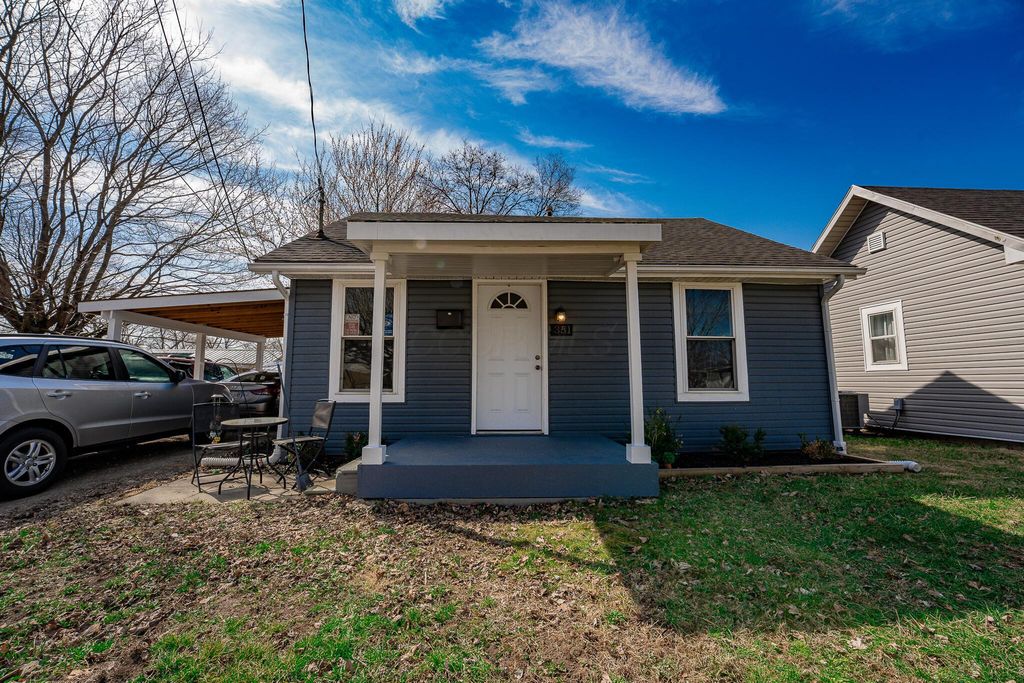 351 Barnes Avenue, Circleville, OH 43113