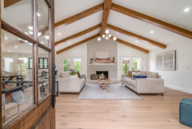 95 Short Dr, Mount Juliet, TN 37122