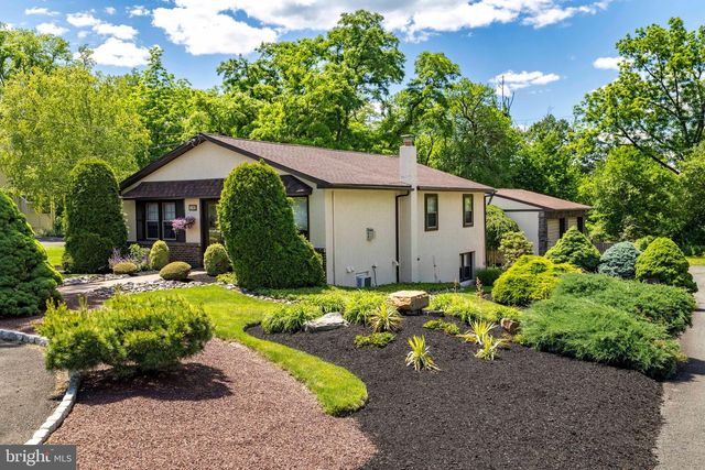 1790 TWINING RD, Willow Grove, PA 19090
