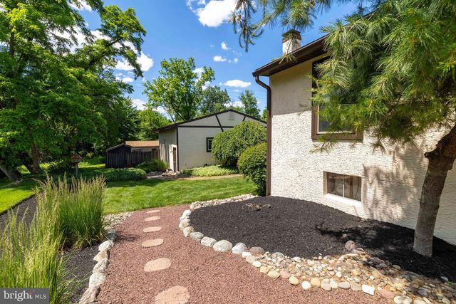 1790 TWINING RD, Willow Grove, PA 19090