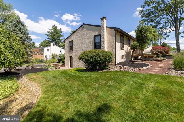 1790 TWINING RD, Willow Grove, PA 19090